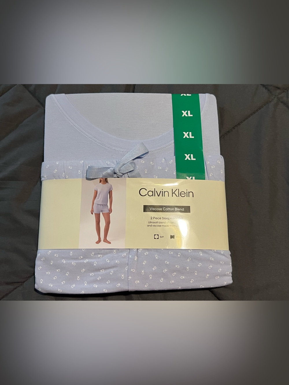 Calvin Klein Women’s Light Blue Sleep Set - XL